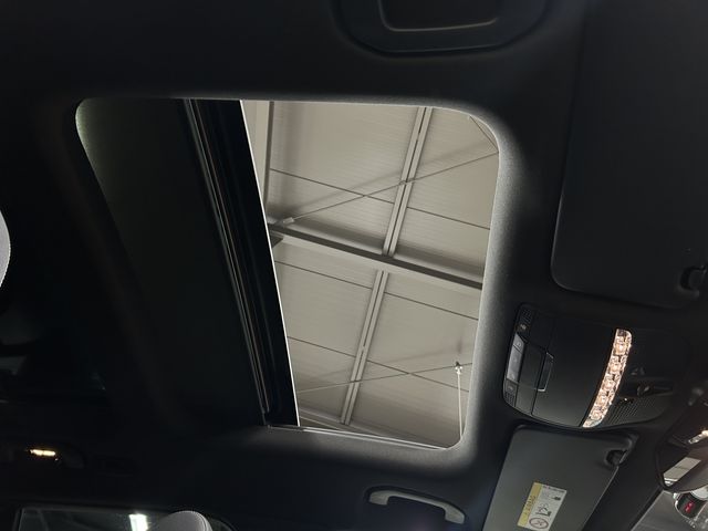 MERCEDES BENZ GLC CL 2017 Image 31