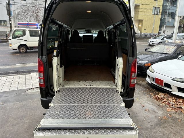 TOYOTA HIACE VAN 1.25T 2WD 2020 Image 31