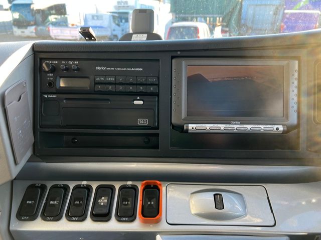 MITSUBISHI FUSOU AERO ACE 2013 Image 31