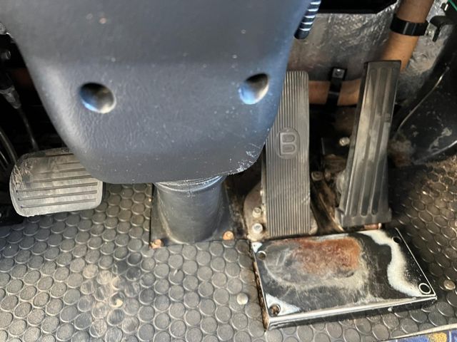 MITSUBISHI FUSOU AERO ACE 2013 Image 31