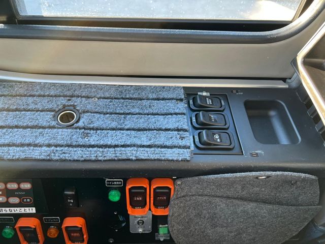 MITSUBISHI FUSOU AERO ACE 2013 Image 31