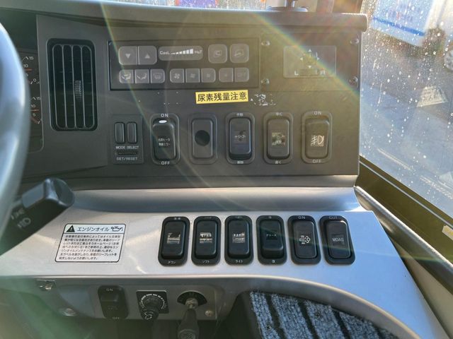 MITSUBISHI FUSOU AERO ACE 2013 Image 31