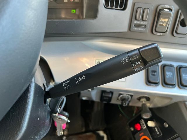 MITSUBISHI FUSOU AERO ACE 2013 Image 31