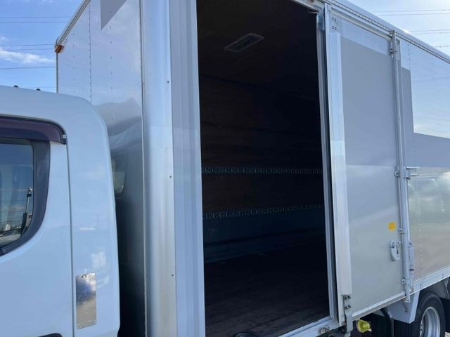 MITSUBISHI CANTER 2015 Image 31