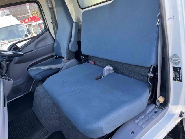 MITSUBISHI CANTER 2015 Image 31