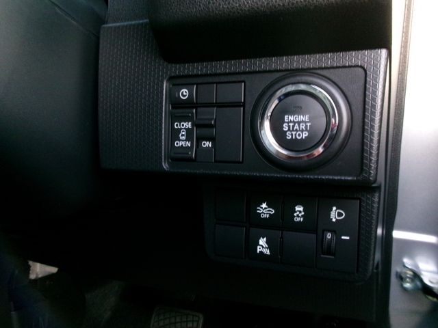 DAIHATSU TANTO 2025 Image 31