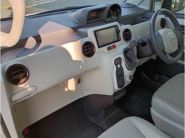 TOYOTA PORTE 2015 Image 31