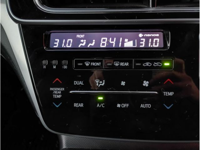 TOYOTA ESTIMA HYBRID 4WD 2019 Image 31