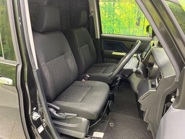 TOYOTA TANK 2018 Image 31