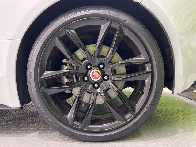 JAGUAR F TYPE 2021 Image 31