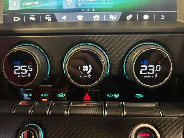 JAGUAR F TYPE 2021 Image 31