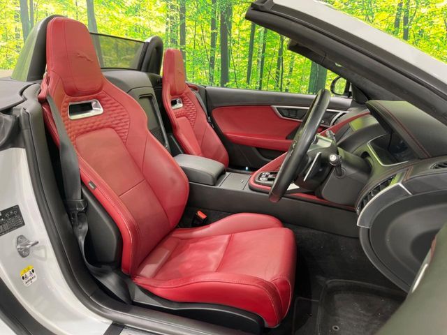 JAGUAR F TYPE 2021 Image 31