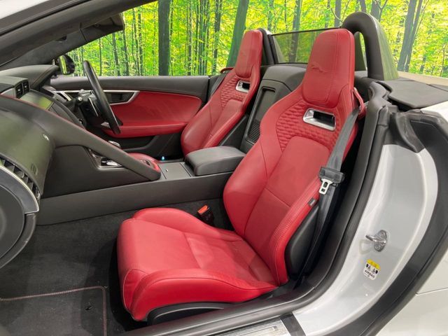 JAGUAR F TYPE 2021 Image 31