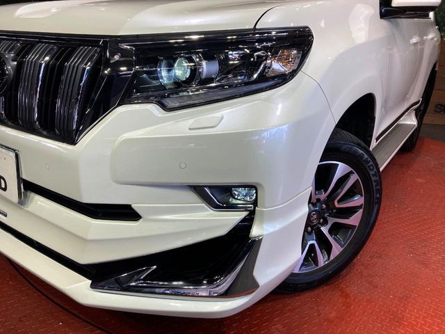 TOYOTA LANDCRUISER PRADO 2023 Image 31