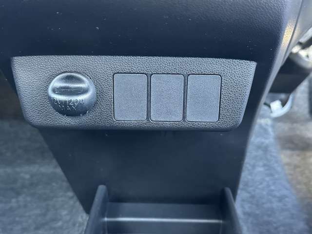 DAIHATSU MIRA E:S 2018 Image 31