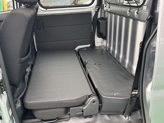 DAIHATSU HIJET DECKVAN 2024 Image 31