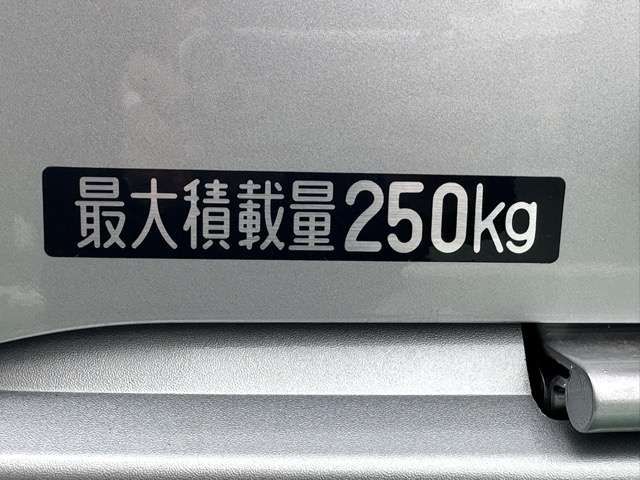 DAIHATSU HIJET DECKVAN 2024 Image 31