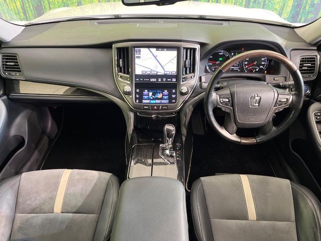TOYOTA CROWN SEDAN HYBRID 2017 Image 31