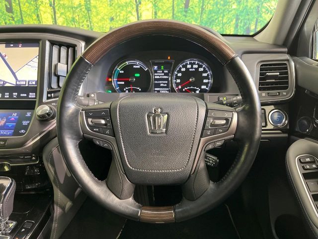 TOYOTA CROWN SEDAN HYBRID 2017 Image 31