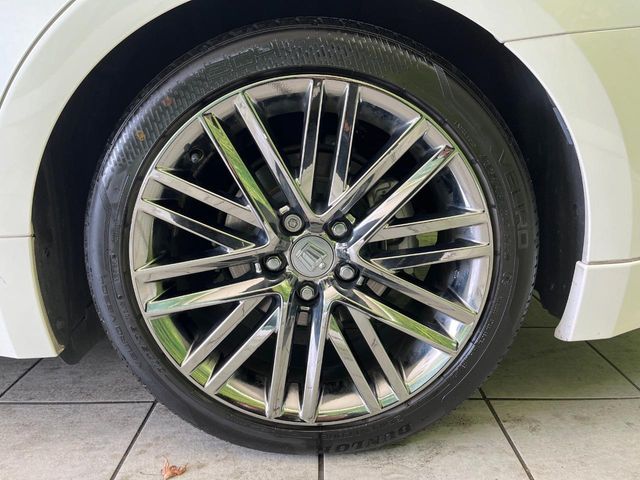 TOYOTA CROWN SEDAN HYBRID 2017 Image 31