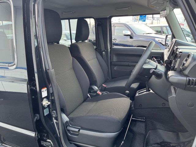 SUZUKI JIMNY NOMADE 2025 Image 31