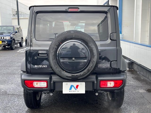 SUZUKI JIMNY NOMADE 2025 Image 31