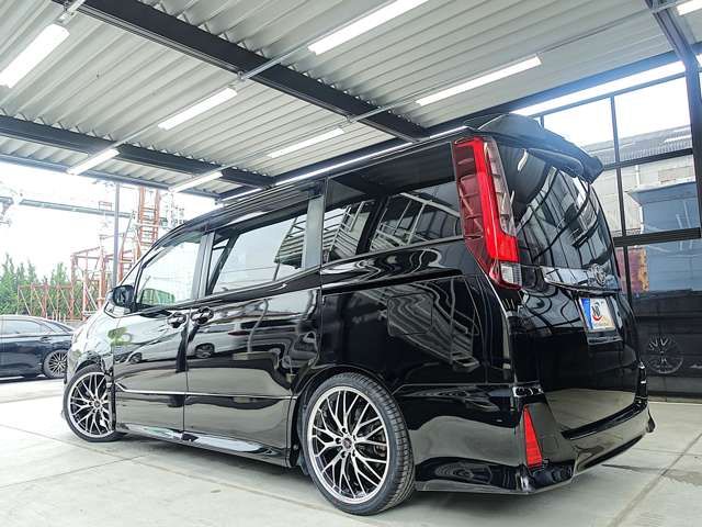 TOYOTA NOAH 2014 Image 31