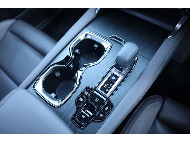 TOYOTA LEXUS RX450H+ 2023 Image 31