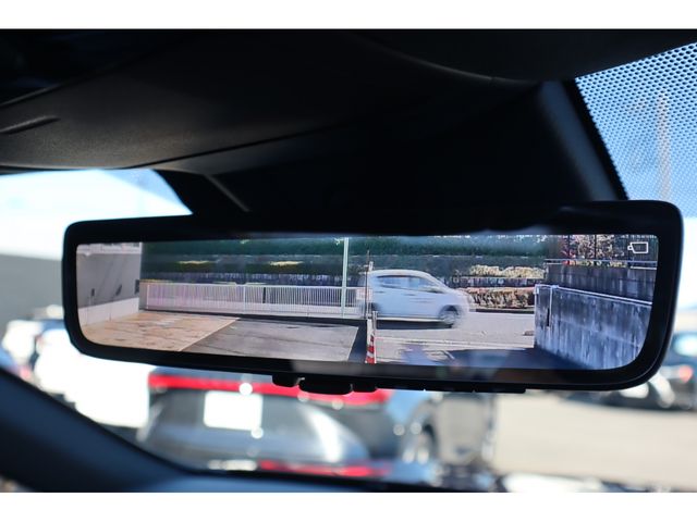 TOYOTA LEXUS RX450H+ 2023 Image 31