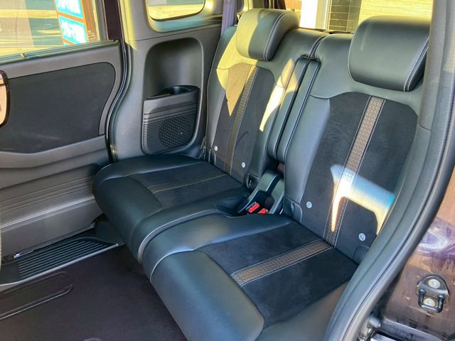 HONDA N BOX CUSTOM 2017 Image 31