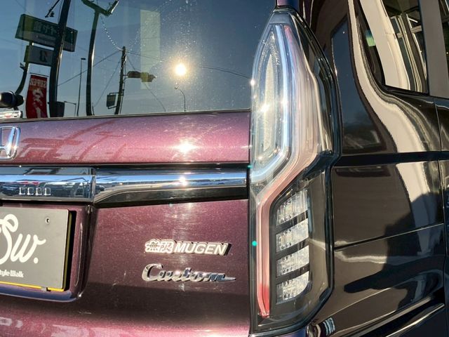 HONDA N BOX CUSTOM 2017 Image 31