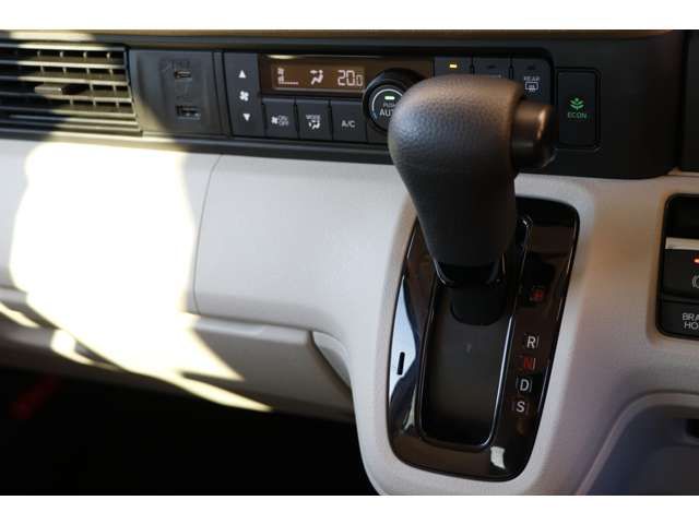 HONDA N BOX 2024 Image 31