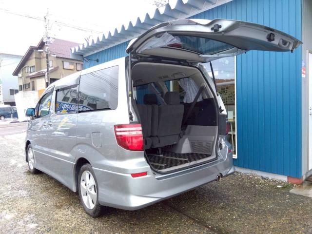 TOYOTA ALPHARD V 2005 Image 31
