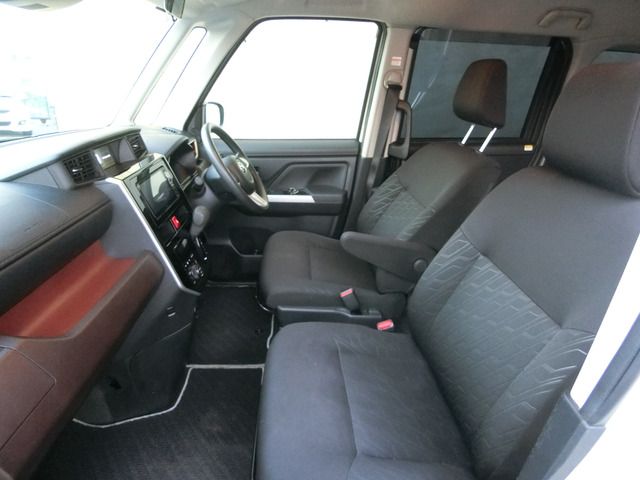 TOYOTA TANK 2019 Image 31