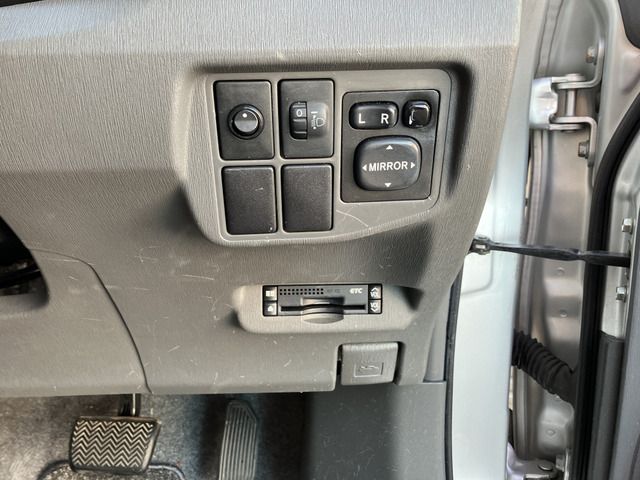 TOYOTA PRIUS 2009 Image 31