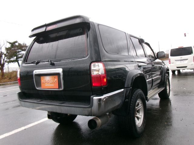 TOYOTA HILUXSURF WAGON 4WD 1996 Image 31