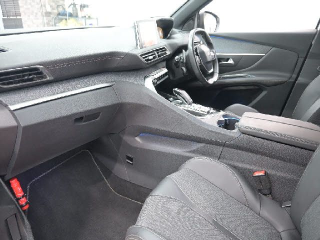 PEUGEOT 3008 2018 Image 31