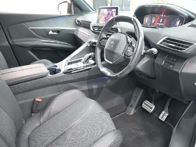 PEUGEOT 3008 2018 Image 31