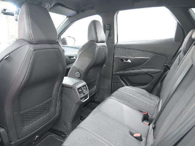 PEUGEOT 3008 2018 Image 31