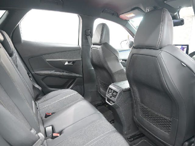 PEUGEOT 3008 2018 Image 31