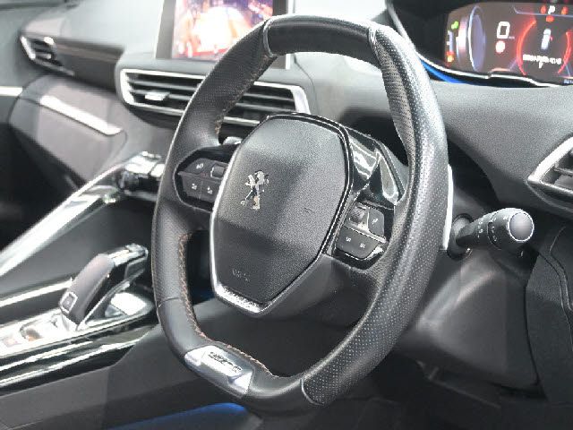 PEUGEOT 3008 2018 Image 31