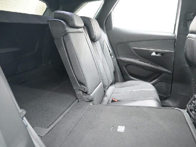 PEUGEOT 3008 2018 Image 31