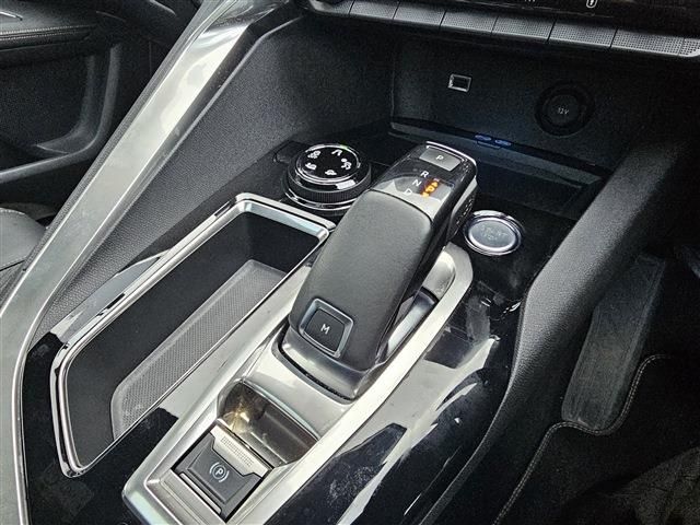 PEUGEOT 3008 2017 Image 31