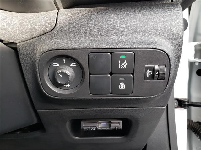 CITROEN C3 2018 Image 31