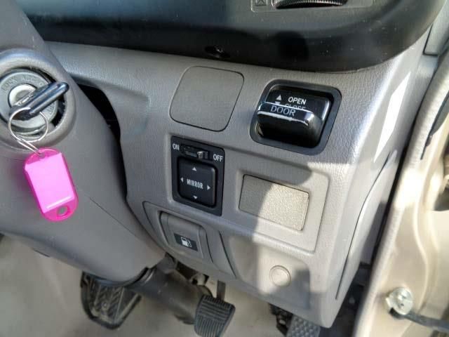 TOYOTA COASTER 2005 Image 31