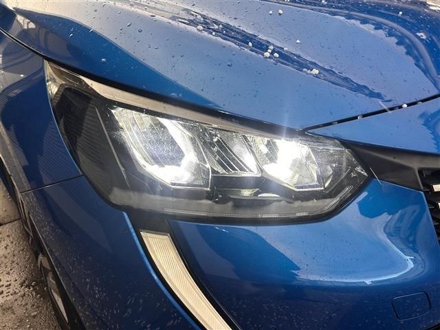 PEUGEOT 208 2020 Image 31