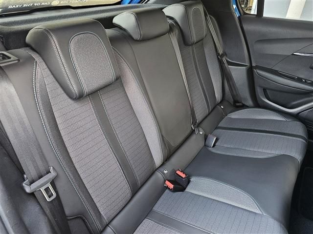 PEUGEOT 208 2020 Image 31