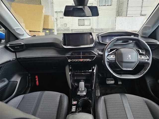 PEUGEOT 208 2020 Image 31