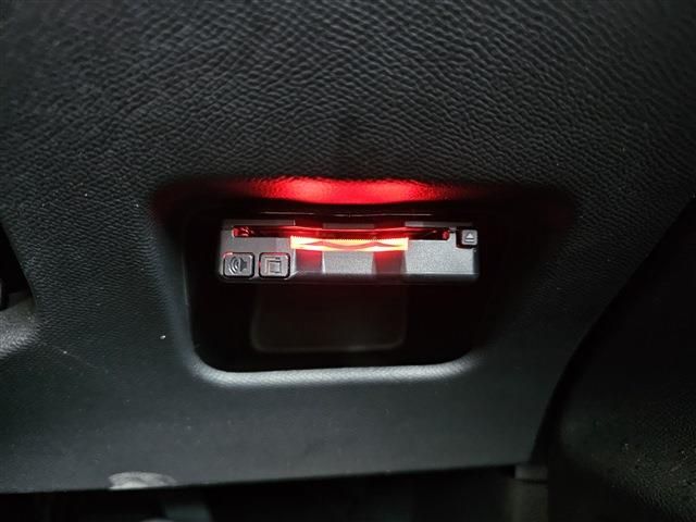 PEUGEOT 208 2020 Image 31