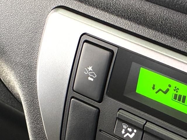 TOYOTA HIACE VAN 2WD 2019 Image 31